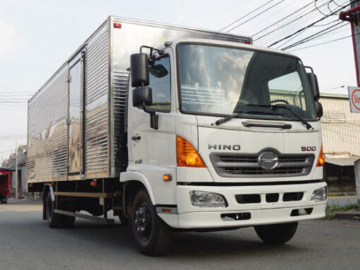 GIÁ XE HINO 6 TẤN FC9JJTC THÙNG KÍN INOX 5.6M