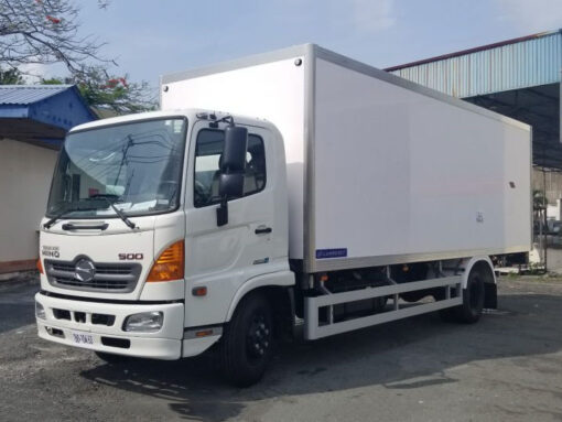 GIÁ XE HINO 6 TẤN 4 THÙNG KÍN COMPOSITE 6.58M
