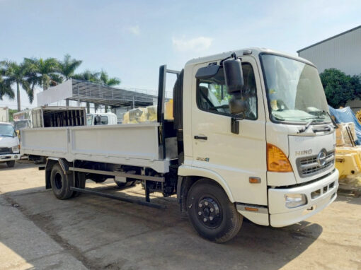 GIÁ XE HINO 6 TẤN 6 FC9JJTC THÙNG LỬNG 5.7M