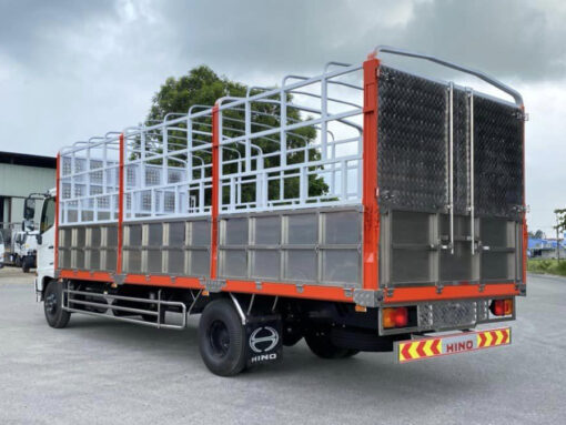 GIÁ XE HINO 6 TẤN 8 FC9JJTC THÙNG MUI BẠT 5.7M