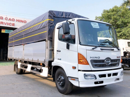 GIÁ XE HINO 6 TẤN 8 FC9JJTC THÙNG MUI BẠT 5.7M