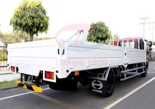 GIÁ XE HINO 6 TẤN 8 FC9JLT THÙNG LỬNG 6.8M