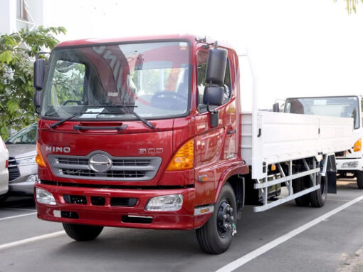 GIÁ XE HINO 6 TẤN 8 FC9JLT THÙNG LỬNG 6.8M