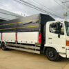 XE HINO 6 TẤN FC9JJTC THÙNG BẠT BỬNG NÂNG 5.6M