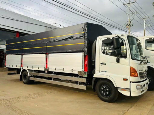 XE HINO 6 TẤN FC9JJTC THÙNG BẠT BỬNG NÂNG 5.6M