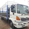 XE HINO 6 TẤN FC9JLTC THÙNG BẠT BỬNG NÂNG 6.42M