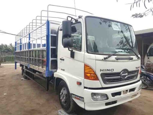 XE HINO 6 TẤN FC9JLTC THÙNG BẠT BỬNG NÂNG 6.42M