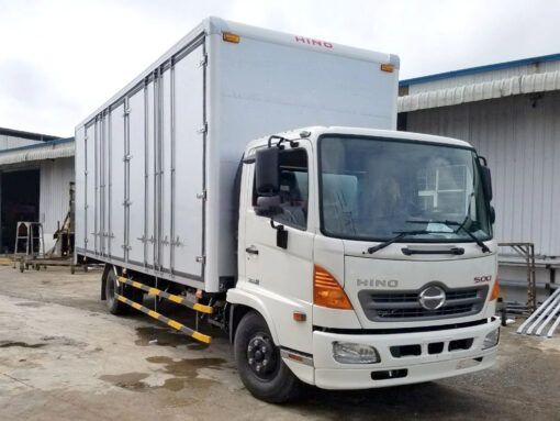 GIÁ XE HINO 6 TẤN FC9JLTC THÙNG CHỞ PALLET 6.78M