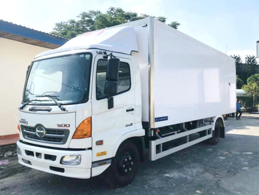 XE HINO 6 TẤN FC9JLTC THÙNG ĐỘNG LẠNH BỬNG NÂNG 6.4M