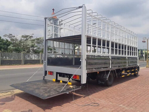 GIÁ XE HINO 6 TẤN FC9JNTC THÙNG CHỞ XE MÁY 7.3M