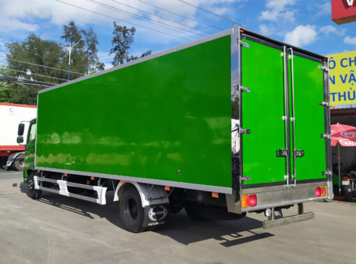 XE HINO 6 TẤN FC9JNTC THÙNG KÍN BỬNG NÂNG 7.1M