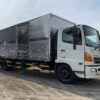 XE HINO 6 TẤN FC9JNTC THÙNG KÍN BỬNG NÂNG 7.1M