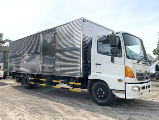 GIÁ XE HINO 6 TẤN FC9JNTC THÙNG KÍN INOX 7.2M