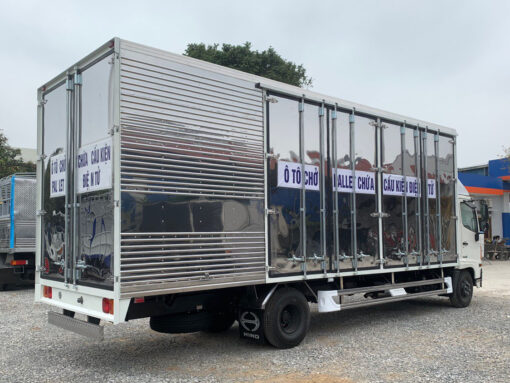 GIÁ XE HINO 6 TẤN FC9JNTC THÙNG PALLET 7.36M