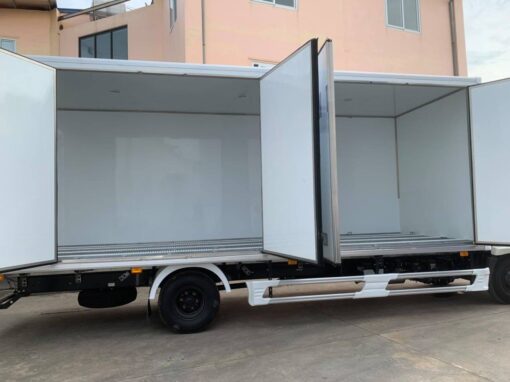 XE HINO 6 TẤN FC9JNTC THÙNG PALLET COMPOSITE 7.4M