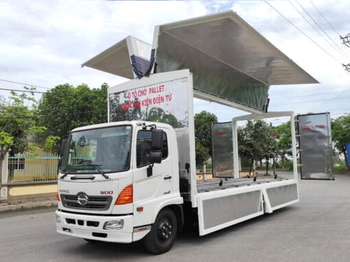 XE HINO 6 TẤN FC9JNTC THÙNG PALLET CÁNH DƠI 7.35M