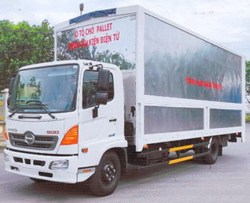 XE HINO 6 TẤN FC9JNTC THÙNG PALLET CÁNH DƠI 7.35M