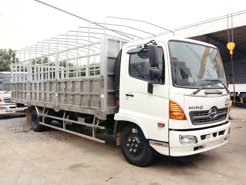 GIÁ XE HINO 6 TẤN FC9JNTC THÙNG MUI BẠT 7.3M