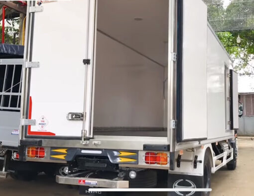 GIÁ XE HINO 8 TẤN FG8JP7A-E THÙNG ĐÔNG LẠNH 7.2M