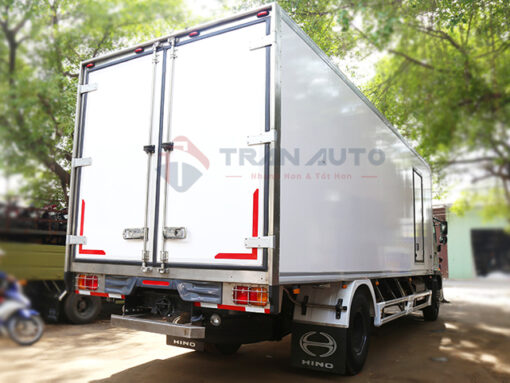GIÁ XE HINO 8 TẤN FG8JP7A-E THÙNG ĐÔNG LẠNH 7.2M