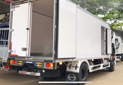 GIÁ XE HINO 8 TẤN FG8JP7A-E THÙNG ĐÔNG LẠNH 7.2M
