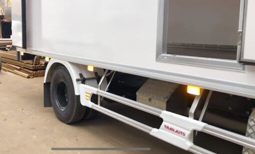 GIÁ XE HINO 8 TẤN FG8JP7A-E THÙNG ĐÔNG LẠNH 7.2M