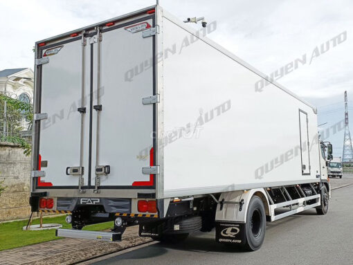 GIÁ XE HINO 8 TẤN FG8JT7A-G THÙNG ĐÔNG LẠNH 7.9M