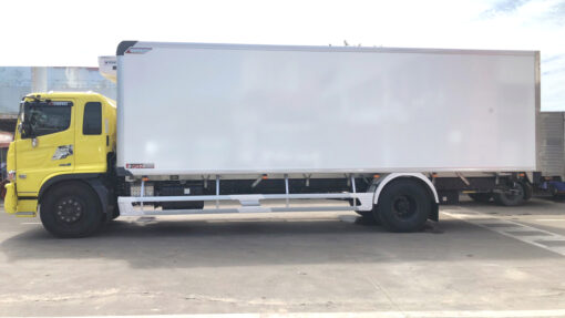 GIÁ XE HINO 8 TẤN FG8JT7A-G THÙNG ĐÔNG LẠNH 7.9M
