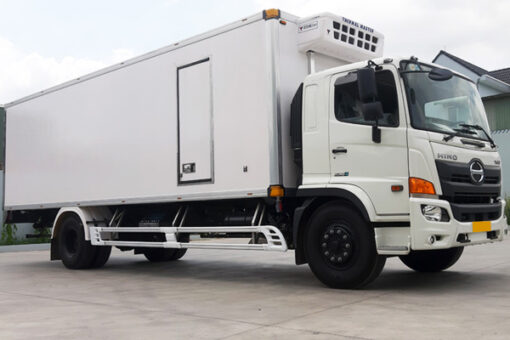 GIÁ XE HINO 8 TẤN FG8JT7A-G THÙNG ĐÔNG LẠNH 7.9M