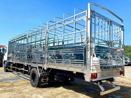GIÁ XE HINO 8 TẤN FG8JP7A-G THÙNG MUI BẠT 8.9M