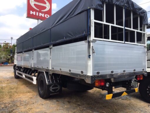 GIÁ XE HINO 8 TẤN FG8JP7A-H THÙNG MUI BẠT 8.92M