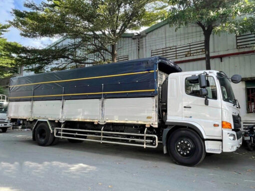 GIÁ XE HINO 8 TẤN FG8JP7A-H THÙNG MUI BẠT 8.92M