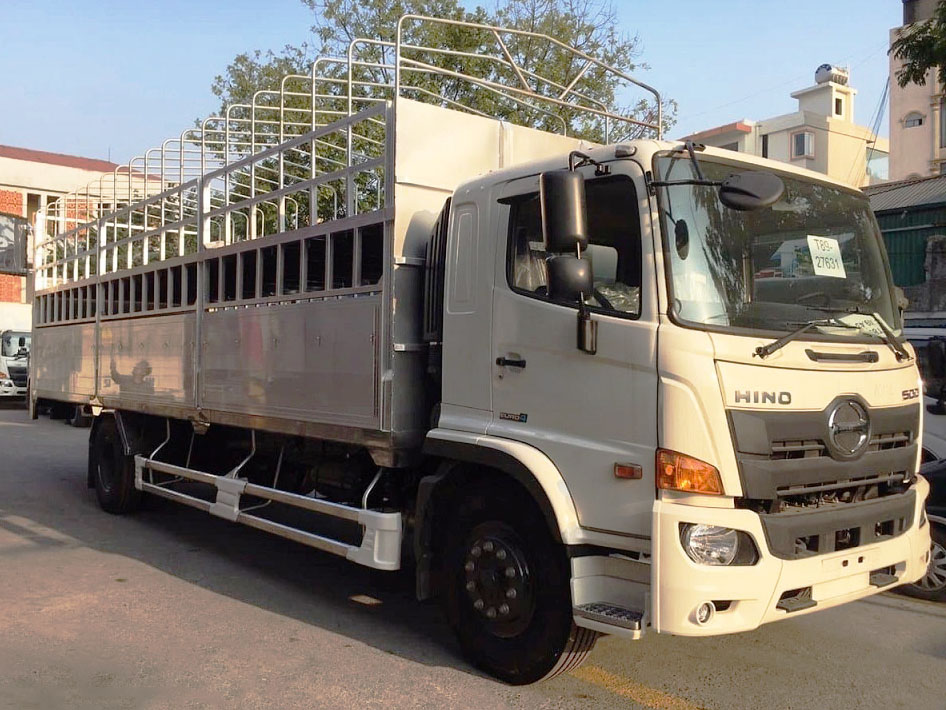 GIÁ XE HINO 8 TẤN FG8JT7A THÙNG CHỞ XE MÁY 9M