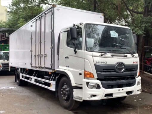 GIÁ XE HINO 8 TẤN FG8JT7A THÙNG KÍN BỬNG NÂNG 8.6M