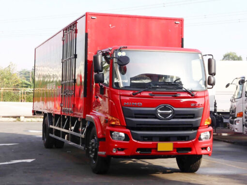 GIÁ XE HINO 8 TẤN FG8JT7A THÙNG KÍN BỬNG NÂNG 8.9M