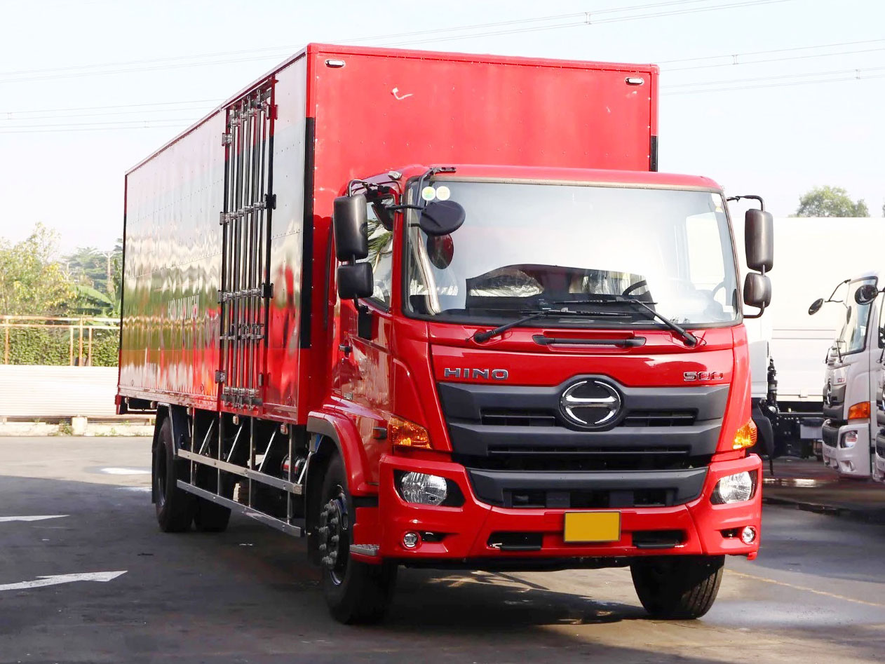 GIÁ XE HINO 8 TẤN FG8JT7A-UTL THÙNG KÍN BỬNG NÂNG 9.7M