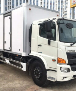 GIÁ XE HINO 8 TẤN FG8JT7A-G THÙNG KÍN COMPOSITE 8.8M