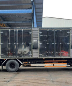GIÁ XE HINO 8 TẤN FG8JT7A-G THÙNG KÍN INOX 8.9M