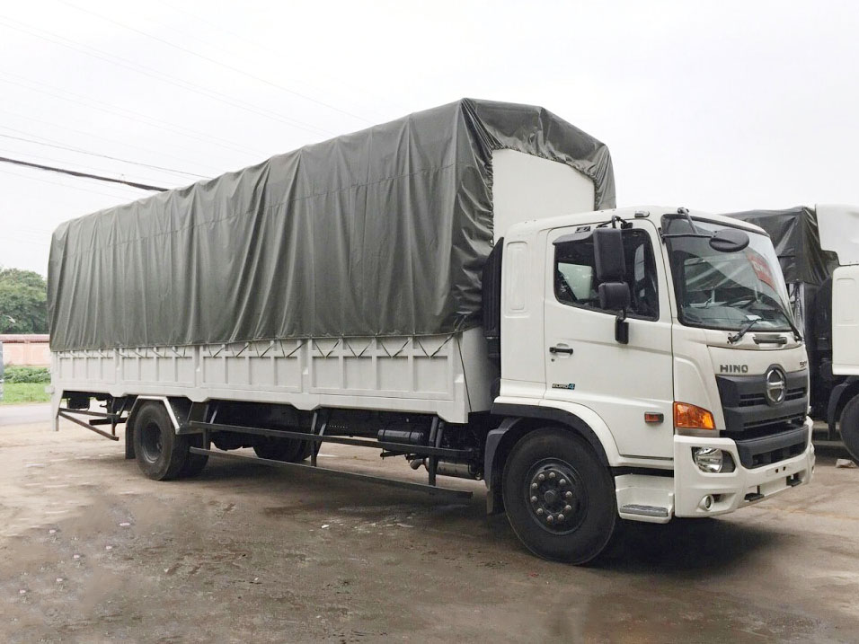 GIÁ XE HINO 8 TẤN FG8JT7A-H THÙNG CHỞ XE MÁY 9M
