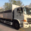 GIÁ XE HINO 8 TẤN FG8JT7A-H THÙNG CHỞ XE MÁY 9M