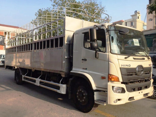 GIÁ XE HINO 8 TẤN FG8JT7A-H THÙNG CHỞ XE MÁY 9M
