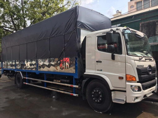 GIÁ XE HINO 8 TẤN FG8JT7A-H THÙNG CHỞ XE MÁY 9M