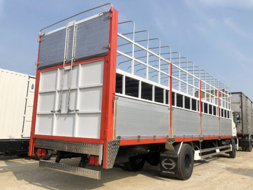 GIÁ XE HINO 8 TẤN FG8JT7A-UTL THÙNG CHỞ XE MÁY 10M