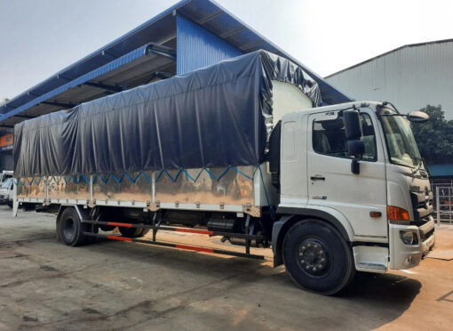 GIÁ XE HINO 8 TẤN FG8JT7A-UTL THÙNG CHỞ XE MÁY 9.8M