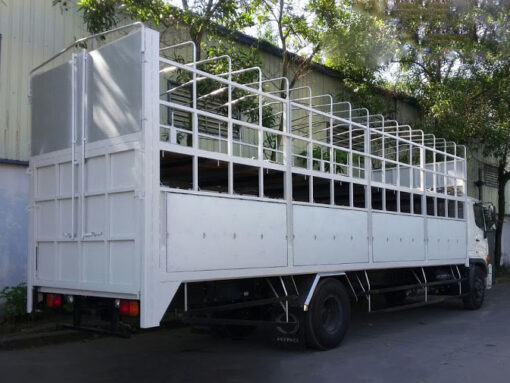GIÁ XE HINO 8 TẤN FG8JT7A-UTL THÙNG CHỞ XE MÁY 9.8M