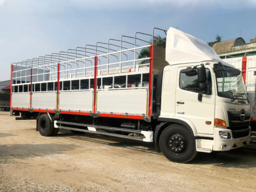 Xe Hino 8 tấn FG8JT7A-UTL thùng chở xe máy 9.9M