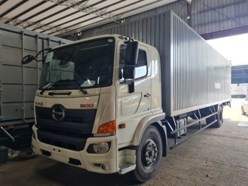 XE HINO 8 TẤN FG8JT8A-UTL THÙNG KÍN BỬNG NÂNG 9.7M