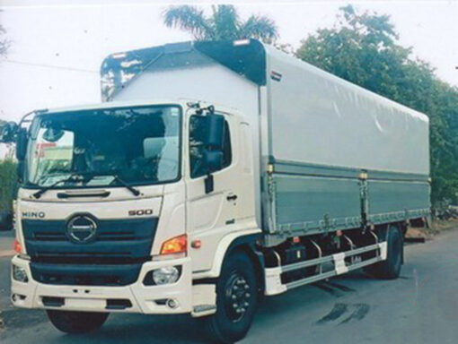 HINO 8 TẤN FG8JT7A-UTL THÙNG KÍN CÁNH DƠI BỬNG NÂNG 9.3M