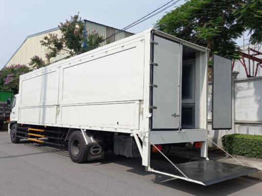 HINO 8 TẤN FG8JT7A-UTL THÙNG KÍN CÁNH DƠI BỬNG NÂNG 9.3M