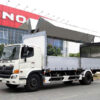 HINO 8 TẤN FG8JT7A-UTL THÙNG KÍN CÁNH DƠI BỬNG NÂNG 9.3M